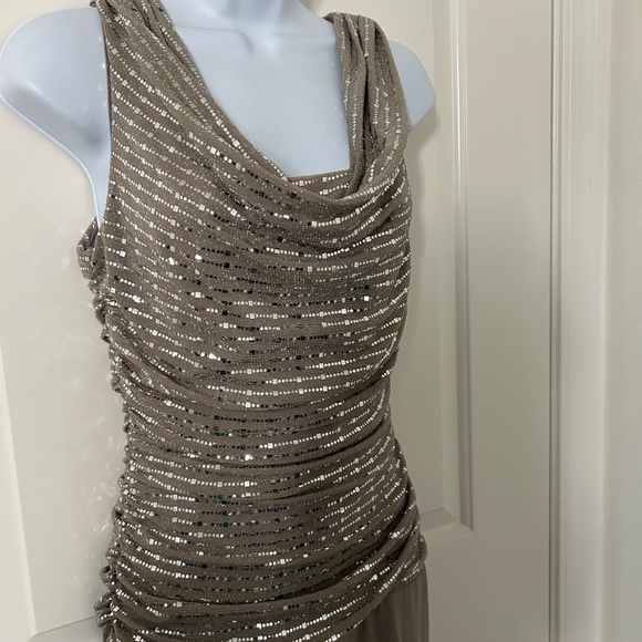 R&M Richards Special Occasions Women’s Dress/Gown-Size 10 - Picture 2 of 6